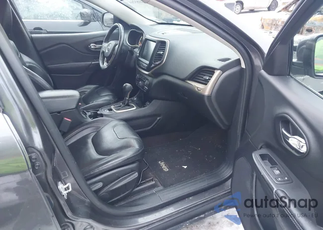 1C4PJMDB2HW537220: 44083244