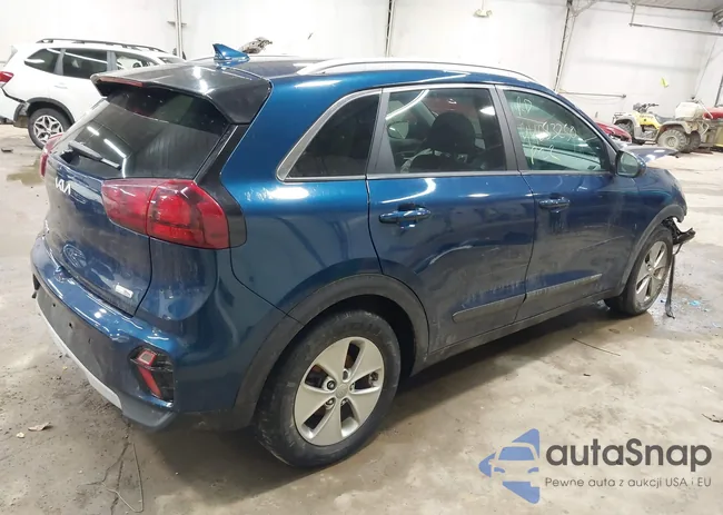 KNDCB3LC2N5512223: 44083250