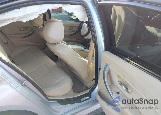 WBA3A9C56DF475643: 44083353