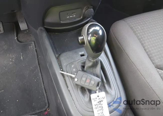 KNDJT2A51D7760145: 44083418