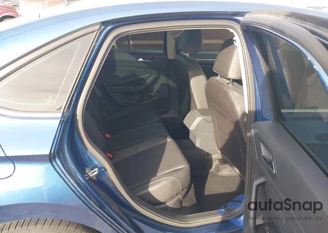 3VWE57BU2KM089521: 44083475