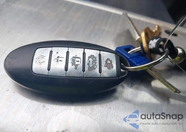 1N4AL3AP0JC201797: 44084650