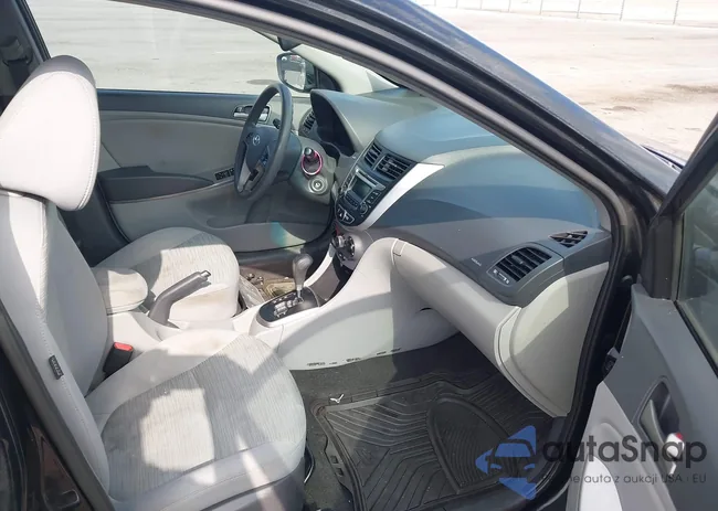 KMHCT4AE2HU354401: 44084681