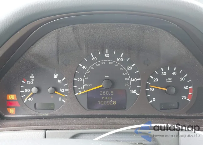 WDBJF65J5YB147534: 44084771