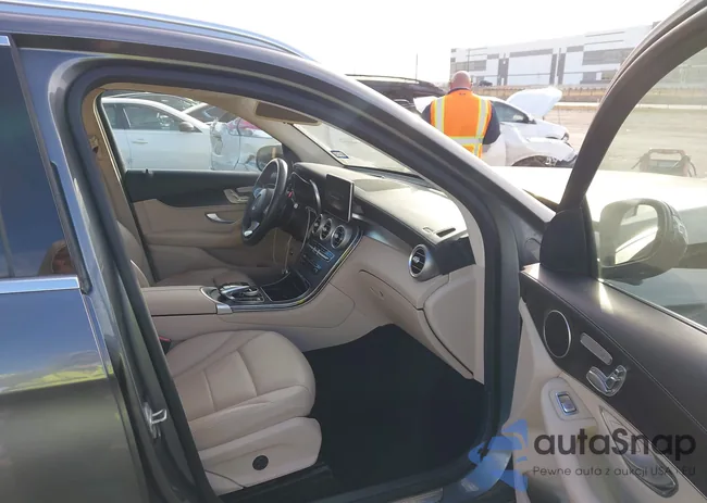 WDC0G4JB3GF064070: 44084775