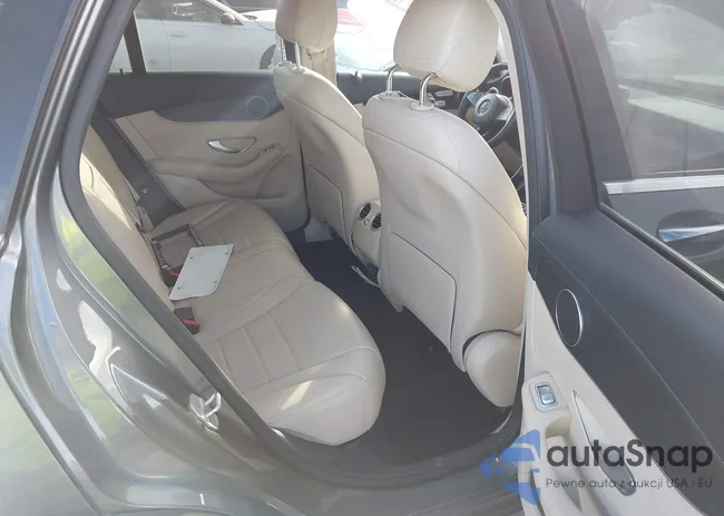 WDC0G4JB3GF064070: 44084775