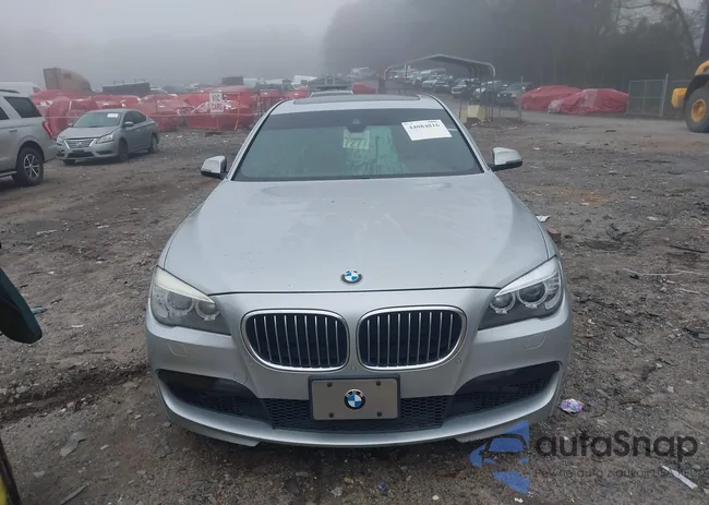 WBAYE8C56DD133349: 44084816