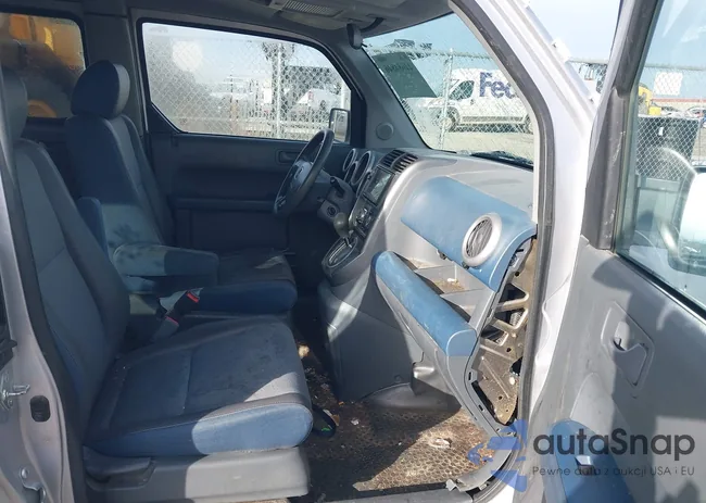 5J6YH18504L004680: 44084846