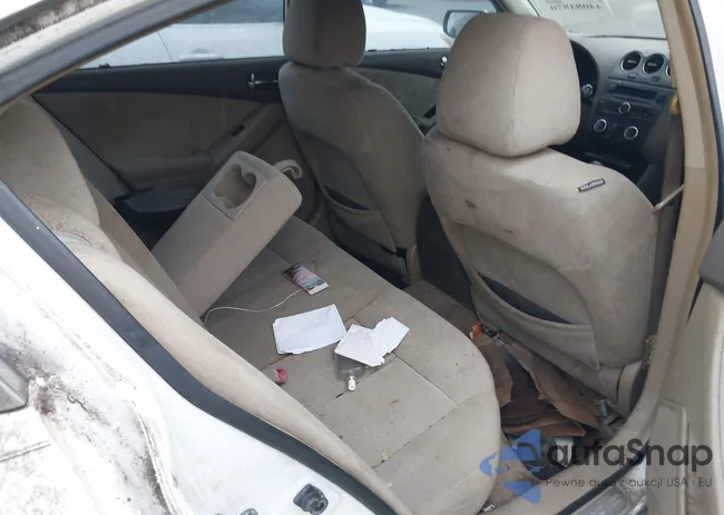 1N4AL21E38N494084: 44084870