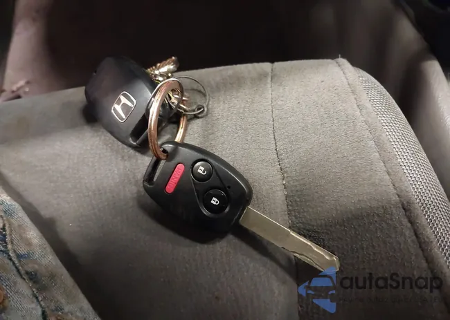 1HGFA16568L015114: 44084880