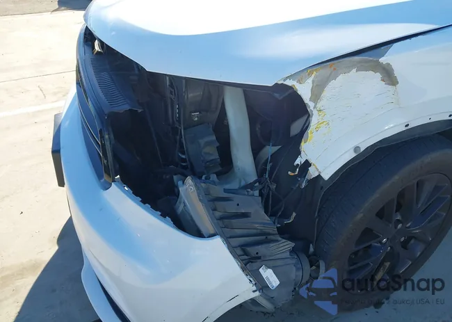 1C4SDHCT8FC127619: 44084891