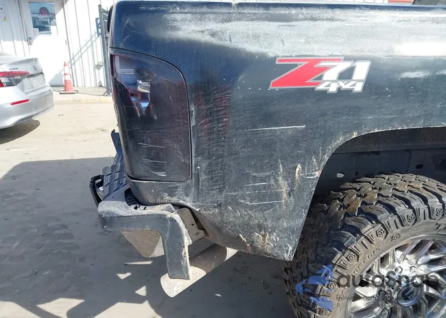 1GCHK23K48F198094: 44084915