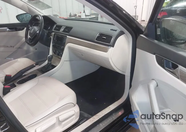 1VWBT7A30GC065552: 44084951