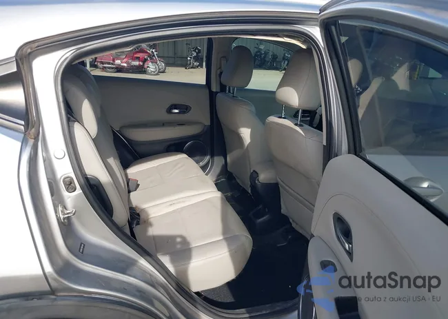 3CZRU5H72HM702687: 44084148