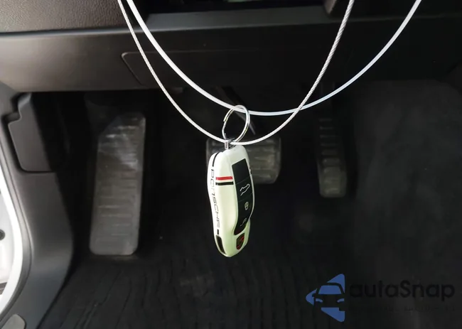 WP1AA2A21HKA84809: 44084216