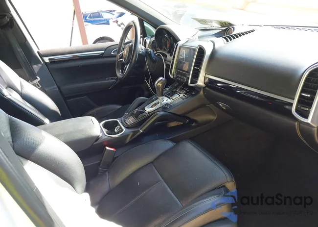 WP1AA2A21HKA84809: 44084216