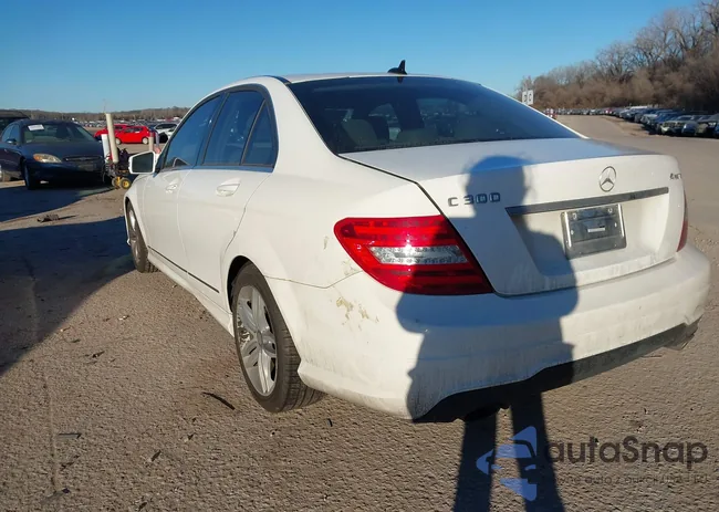 WDDGF8AB5DR241653: 44084291