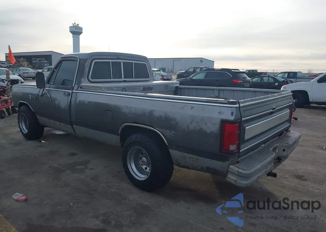 1B7GD14TXFS702871: 44084301