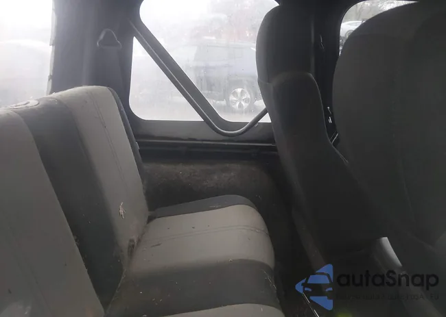 1J4FA39S24P801372: 44084391