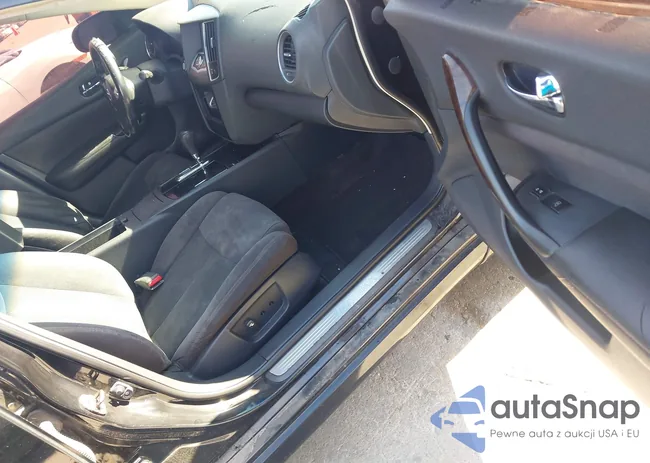 1N4AA5AP3AC846848: 44084402