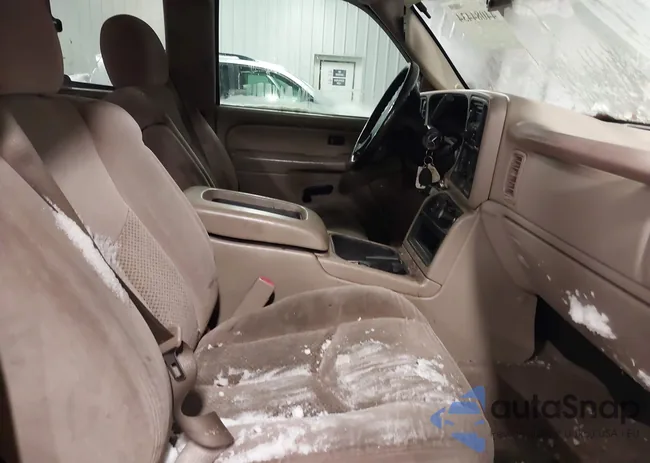 1GCHK29UX4E393593: 44084434