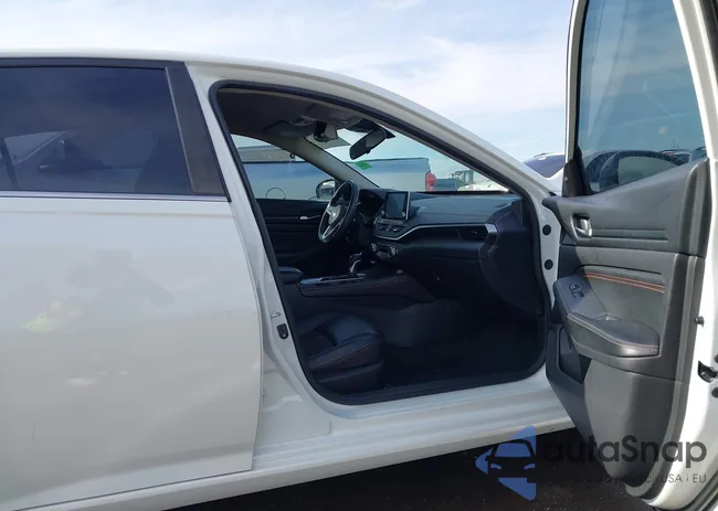 1N4BL4CV8NN372331: 44084536