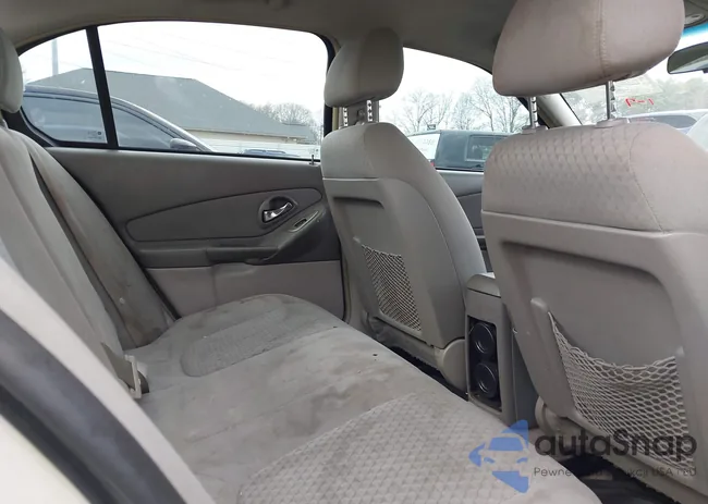 1G1ZT51816F101756: 44085559