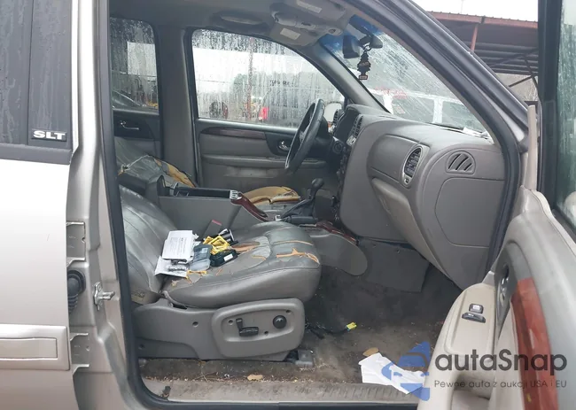 1GKES16S746216000: 44085613