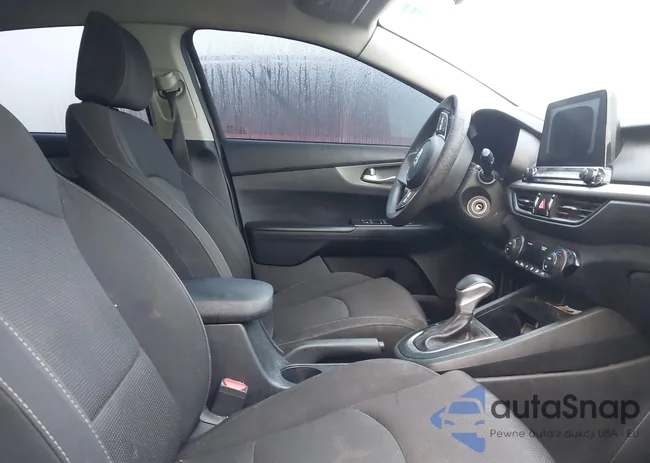 3KPF24AD9KE008492: 44085644