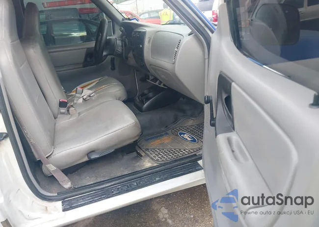 1FTYR10V4YPB20137: 44085704