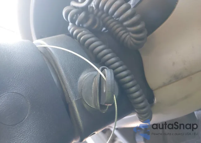 1FTYR10V4YPB20137: 44085704