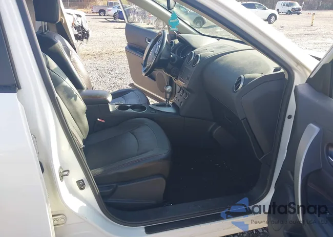 JN8AS5MT7BW182137: 44085705