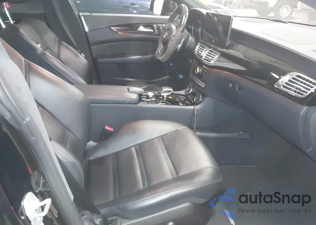 WDDLJ7EB1CA032487: 44085744