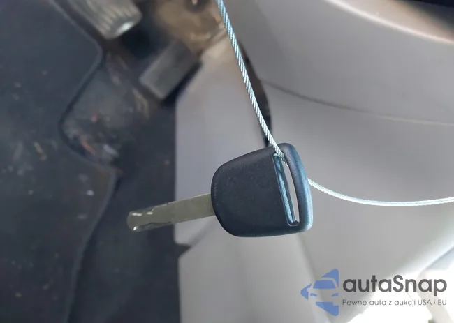 1HGCP2F82BA039205: 44085773