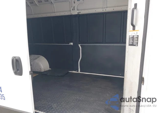 3C6LRVDG5PE510831: 44085789