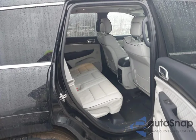 1C4RJFJG5JC285734: 44085801