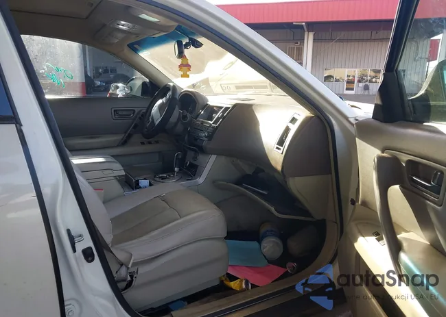 JNRAS08U25X109497: 44085817