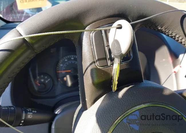 1C4NJRFB5GD671621: 44085850