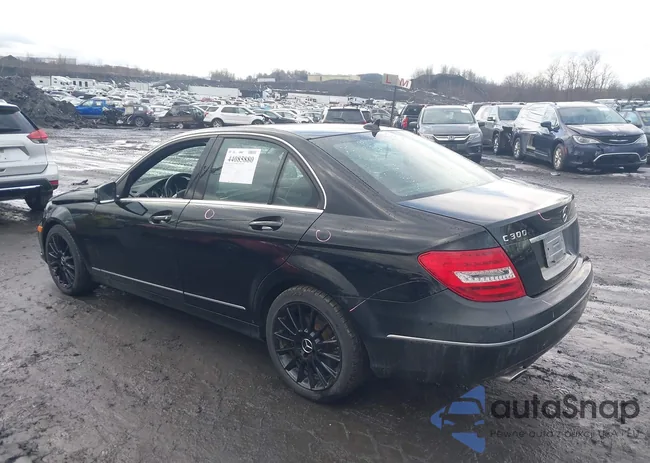 WDDGF8AB5DA832385: 44085880