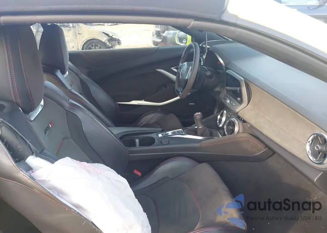 1G1FJ3D64L0107265: 44085904