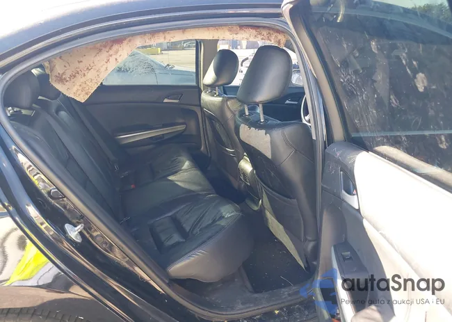 1HGCP3F85AA018627: 44085964