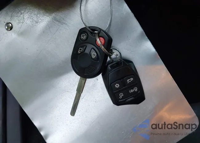 1FADP3K24GL202125: 44086030