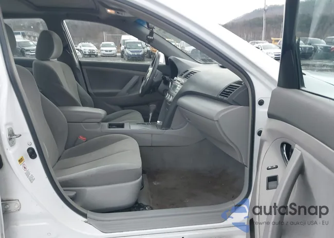 4T1BE46K48U779493: 44086090