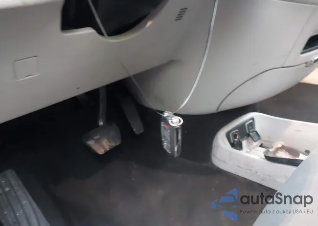 2C4RC1FGXKR528419: 44086099