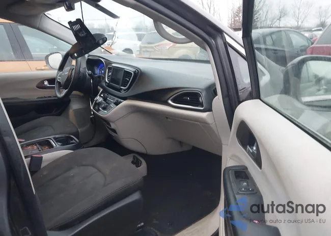 2C4RC1FGXKR528419: 44086099