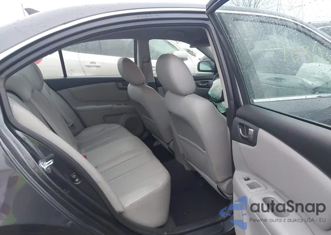 KNAGH4A42A5452873: 44086144