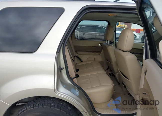 1FMCU9EG2AKC72014: 44085186