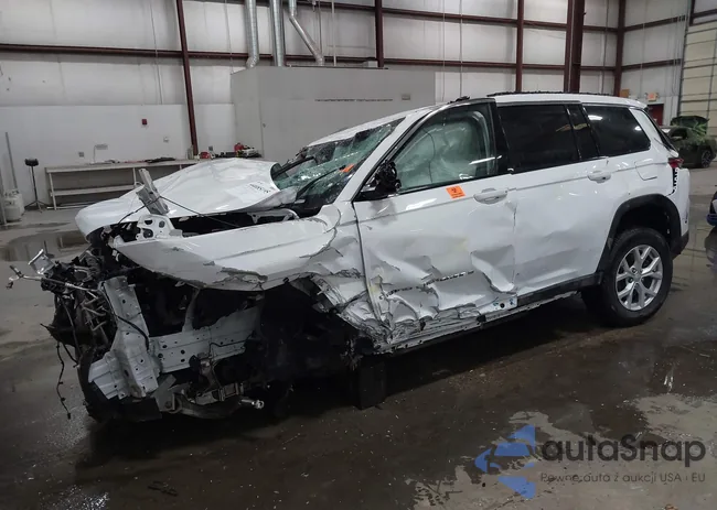 1C4RJKBG9P8881576: 44085195