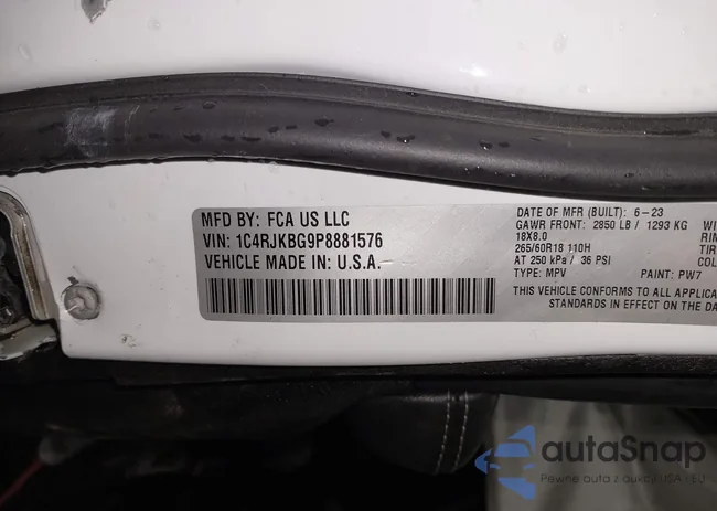 1C4RJKBG9P8881576: 44085195