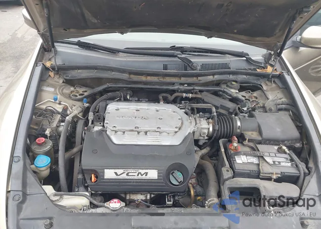 1HGCP36868A070584: 44085231